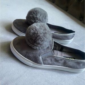 Grey Fluffy Clog
